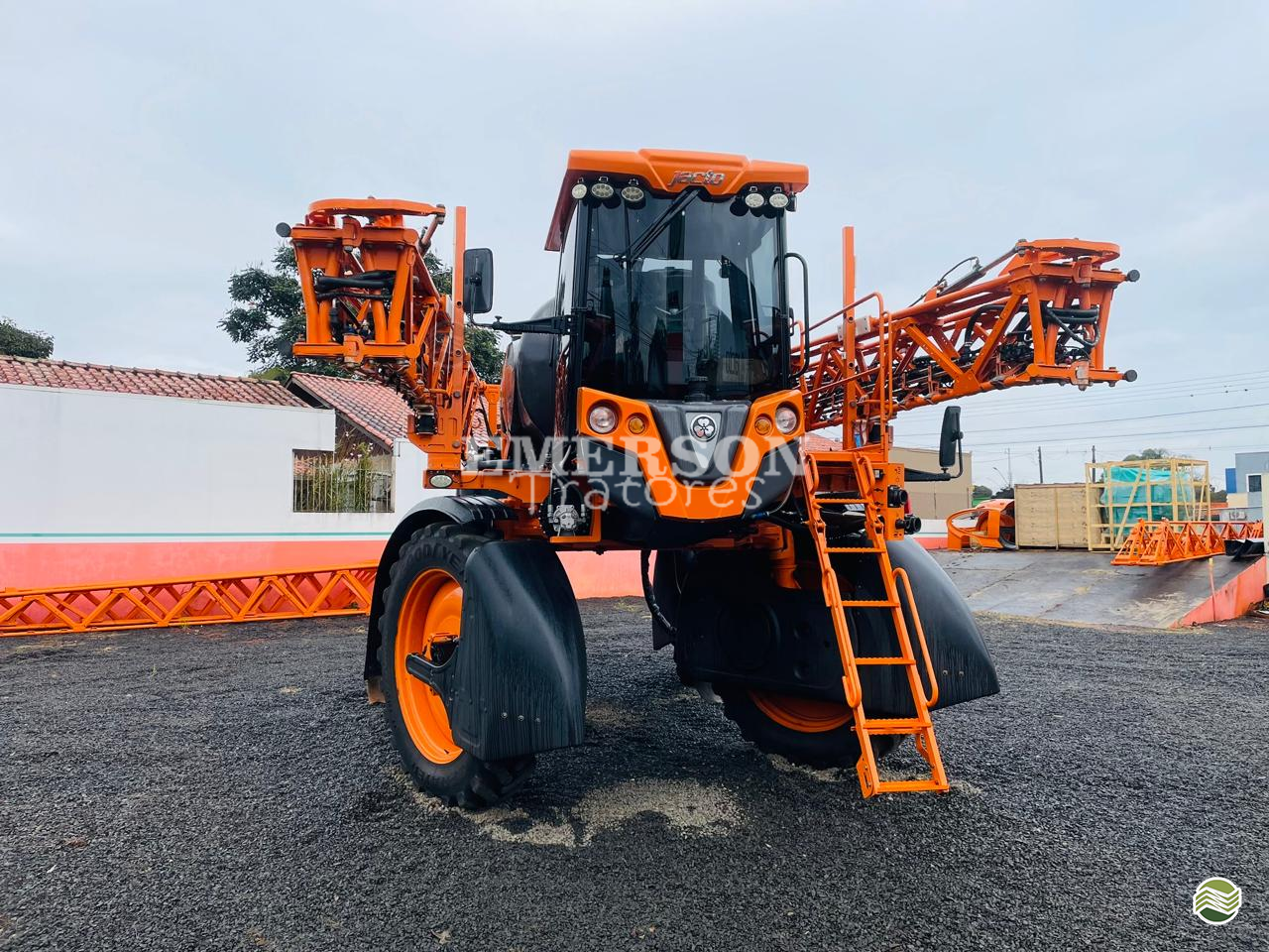 PULVERIZADOR JACTO UNIPORT 3030 Tração 4x4 Emerson Tratores PONTA GROSSA PARANÁ PR